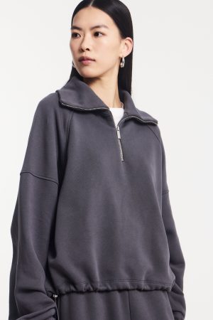 Classic Half Zip Sweatshirt in Magnet